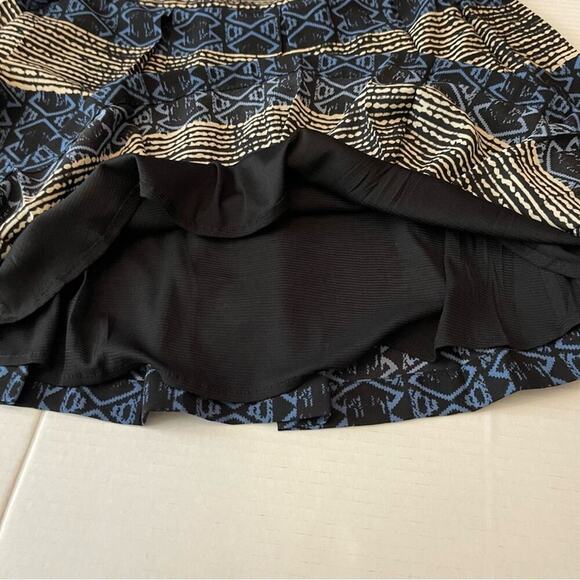 Madison Jules Black Blue Cream Batik Style Print Pleated Full Skirt NWOT Size M - Picture 7 of 10